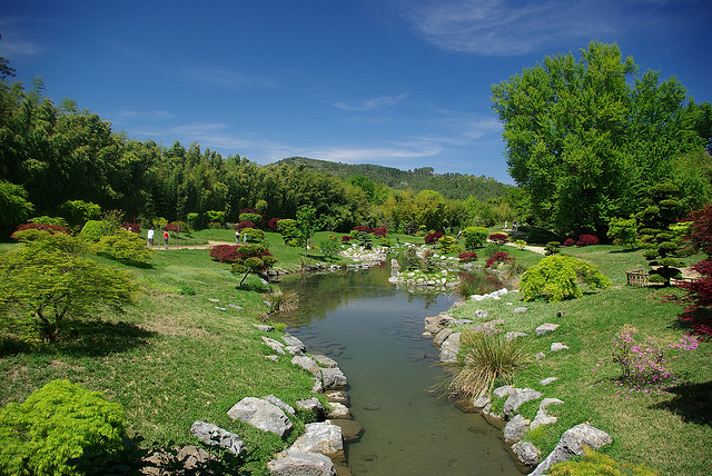 2771043472_e7cc235615_z