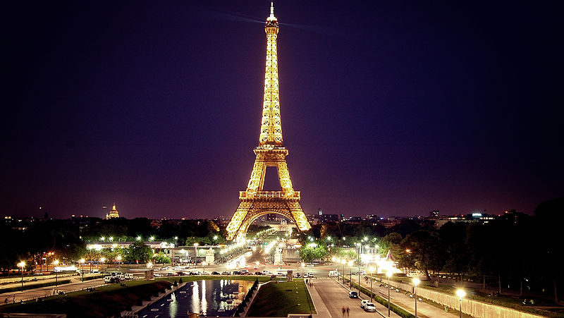 Tour_eiffel_de_nuit