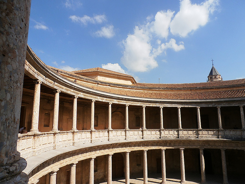 Intérieur du palais de Charles Quint