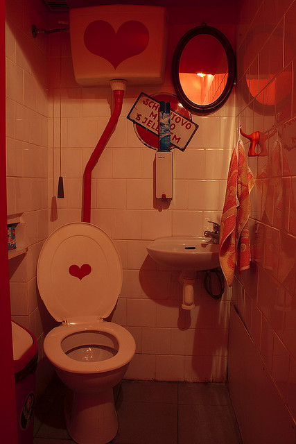 2307729412_de702145b2_z