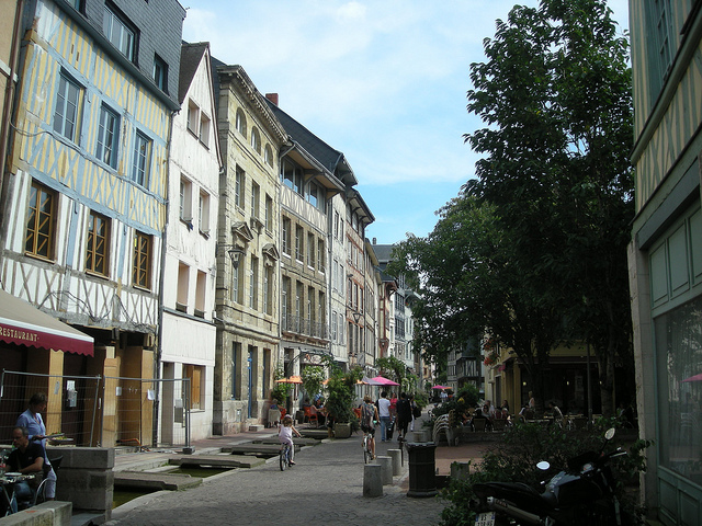 Rue Eau-de-Robec
