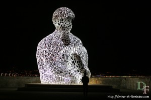 antibes-nomade-jaume-plensa-nocturne