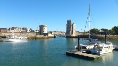 cf- Loïc Raynard Le vieux port de la rochelle