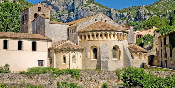 abbaye-de-gellone-saint-guilhem-le-desert-