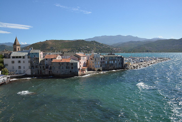 corse en famille saint florent