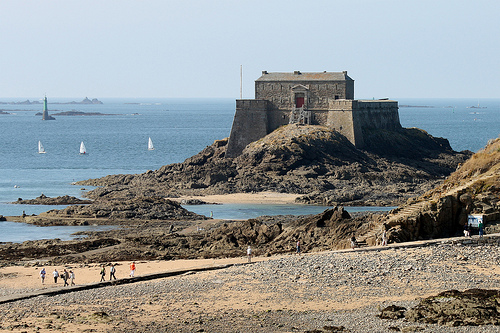 que faire Saint-Malo fort petit Bé