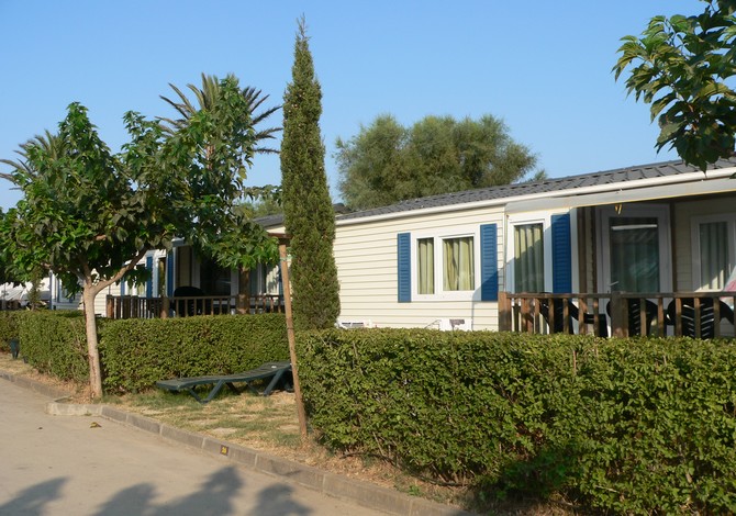 Raisons faire du camping à Empuriabrava