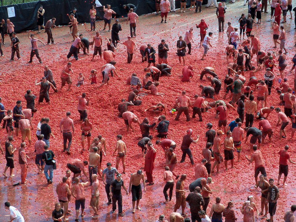 Bataille de Tomate - La Tomatina - Fête espagnol insolite - Crédit photo @MikeJamieson(1950) - Flickr