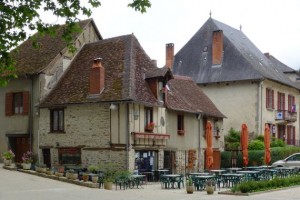 6 - Ségur-le-Château- OT Ségur-le-Château