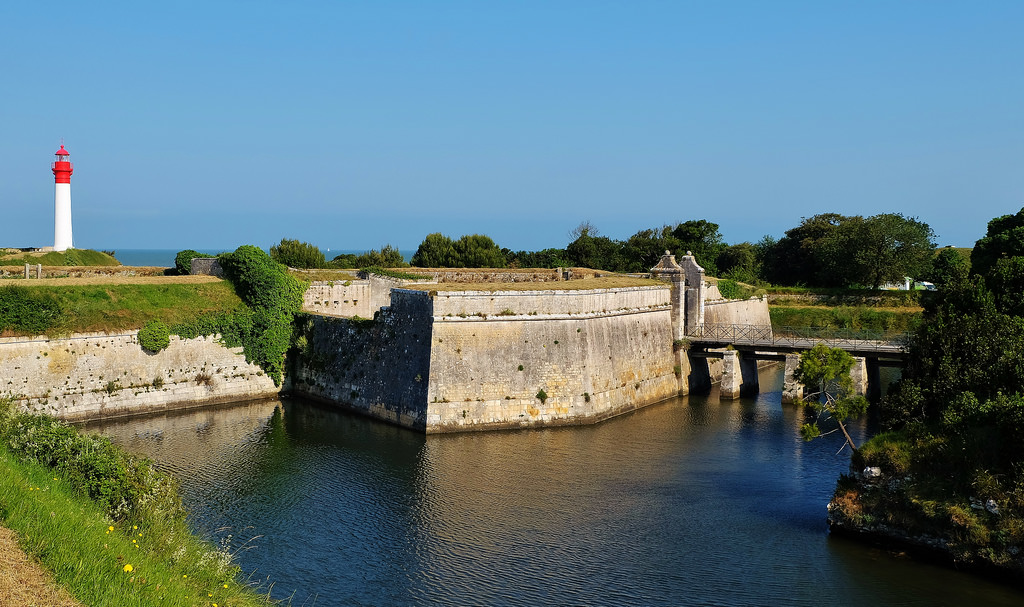 Ile d'Aix - Fort de la Rade @thierry llansades - Flickr