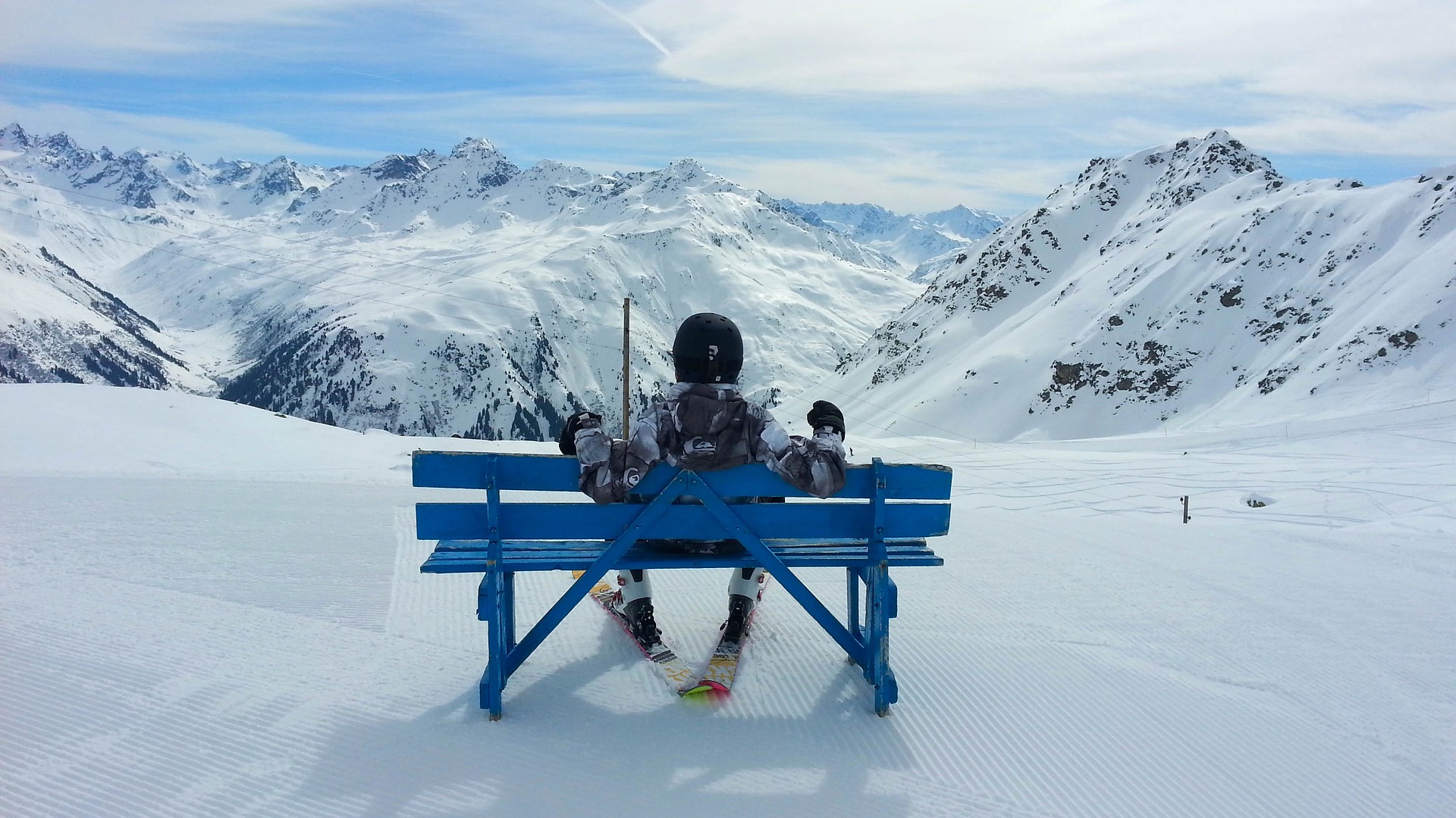 Pause déjeuner sur les pistes - @Martinschuschi - Pixabay